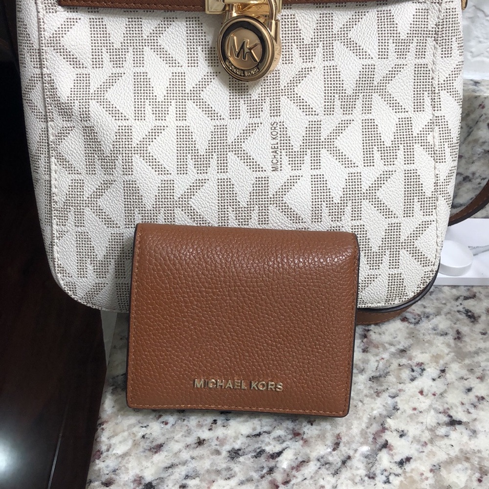 Crossbody and small wallet mk